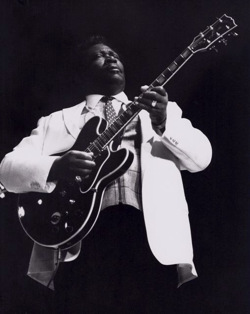 B.B King | Live Gear: Gibson ES-355, Fender Deluxe Amp, Wampler Pedals ...